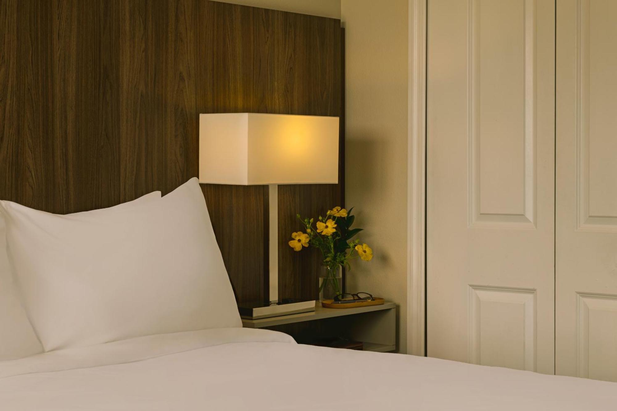 Apart-hotel Sonder At The Point